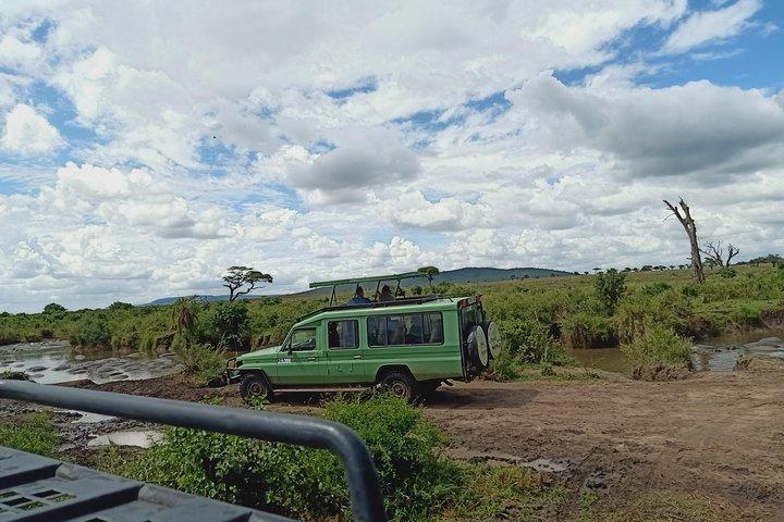 4Days Serengeti and Ngorongoro Budget Camping Safari from Arusha