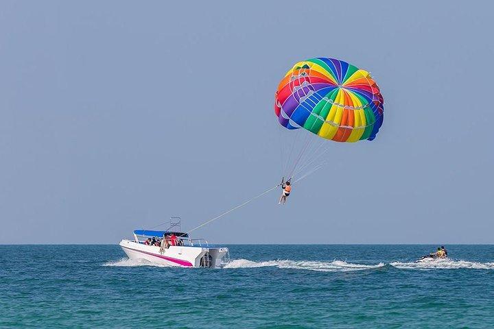 Grand Island Adventure: Diving and Water Sports Thrills