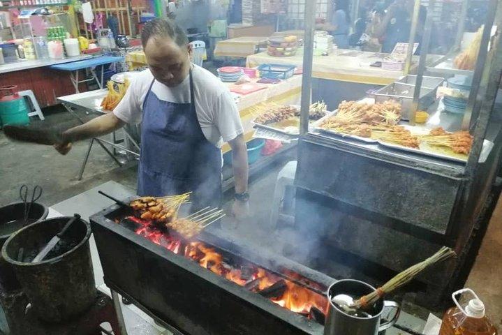 Yummy Yummy Street Food Tasting + Night City Tour(Private Guided)