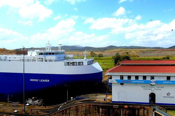 Panama City and Canal Miraflores Locks Tour