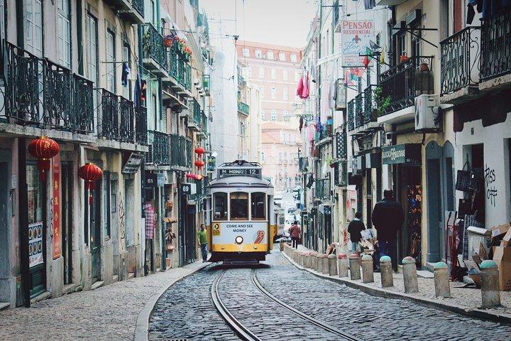 Discover Lisbon’s most Photogenic Spots with a Local