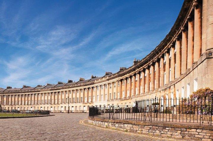 Windsor Castle, Stonehenge, and Bath from London Private Vehicle Service