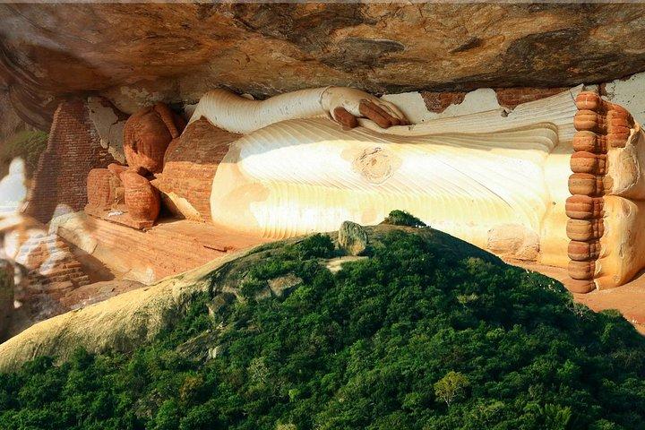 Pidurangala Rock All Inclusive Day Tour From Colombo