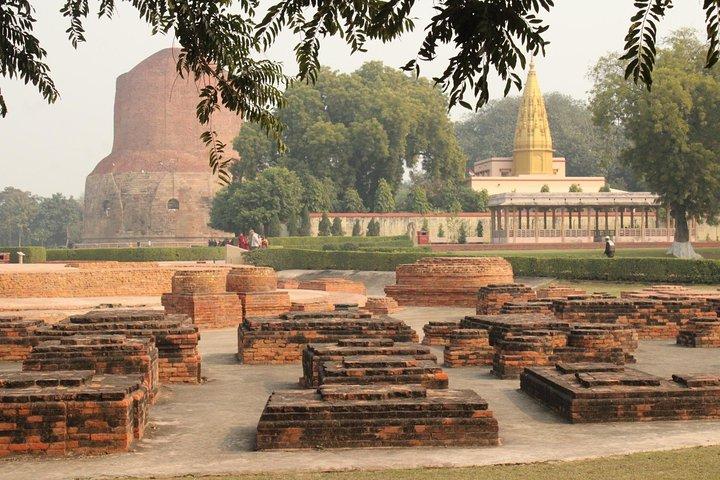 Walking tour of Sarnath, the buddhist site : The Light of Asia Walk