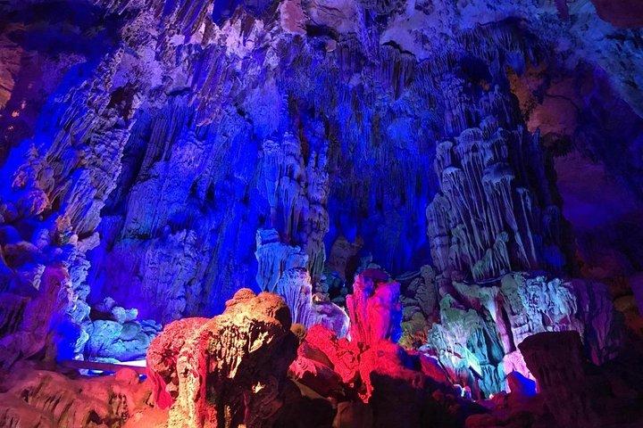 Private 1-Day Guilin Tour Including Elephant Trunk Hill And Reed Flute Cave