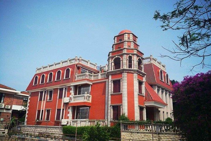 Xiamen Private Tour: Gulangyu Island, Zhongshan Pedestrian Street and Zengcuoan