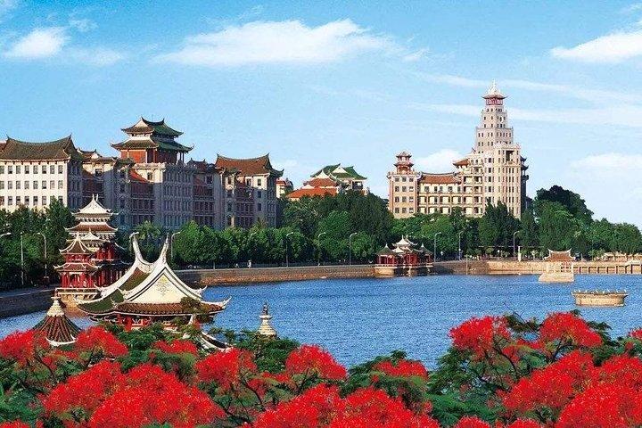 Xiamen Private Tour: Gulangyu and Jimei School Village