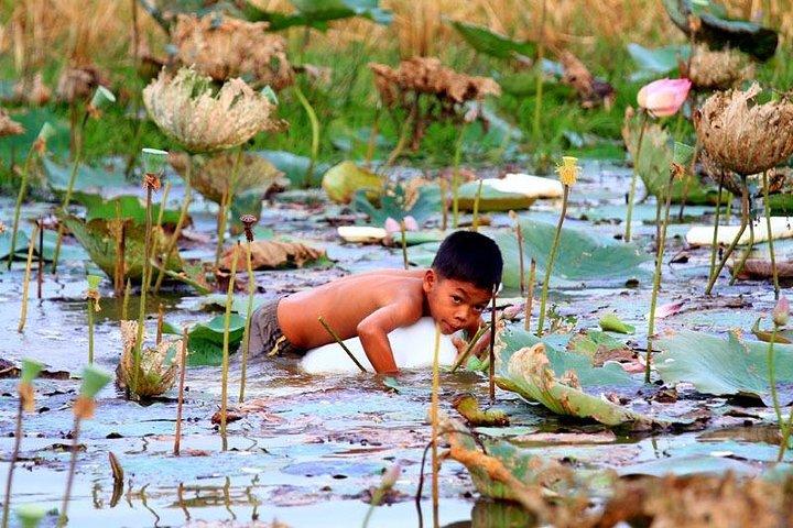 Tonle Sap Lake & Kampong Phluk Village Half-Day Tour