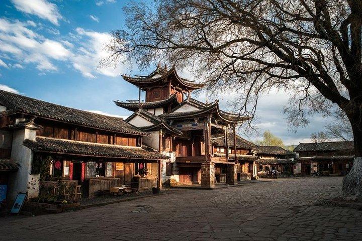 2-Days Private tour of Tiger Leaping Gorge,Shaxi and Shibaoshan from Lijiang