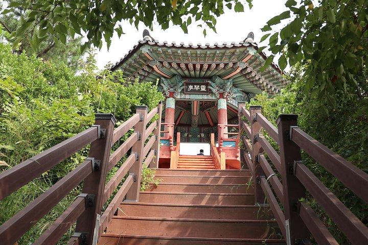 Exclusive Private Trip to Mt Seorak & East Sea!!