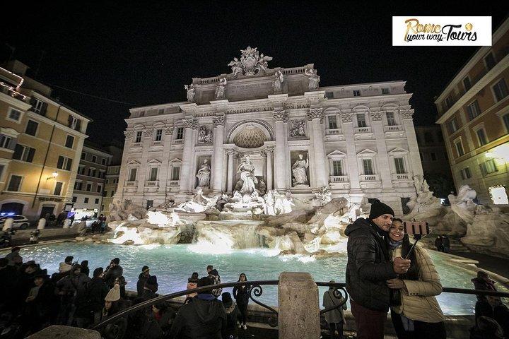 Rome Evening Panoramic Walking Tour Including Trevi Fountain and Spanish Steps