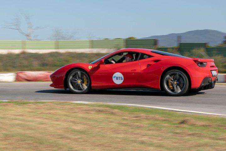 Be a pilot - Ferrari track day