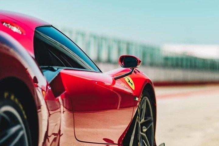 Be a pilot - Ferrari track day