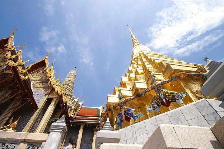 2 Day Private Car with Driver from Laem Chabang to Bangkok & Damnoen Saduak
