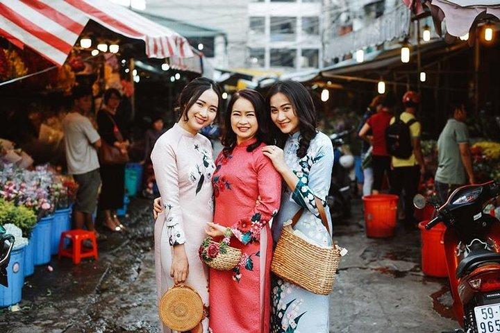 Saigon Chinatown Adventure (Private Car & All-Inclusive)