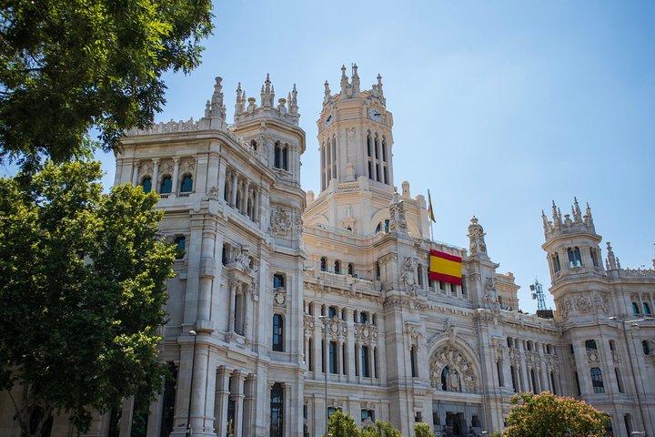 Explore Madrid in 90 minutes with a Local