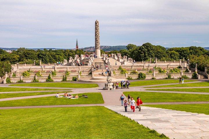 The Ultimate Study of the Human Form at Vigeland's Sculpture Park with a Local