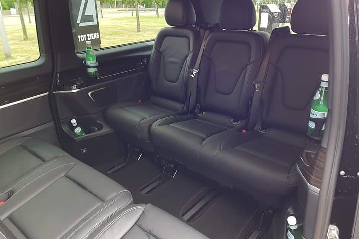 Luxury transfer From Amsterdam Schiphol airport to Rotterdam Cruise terminal