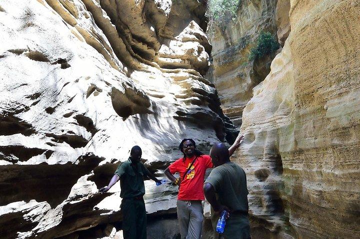 Nairobi: Lake Nakuru National Park and Hell's Gate Safari