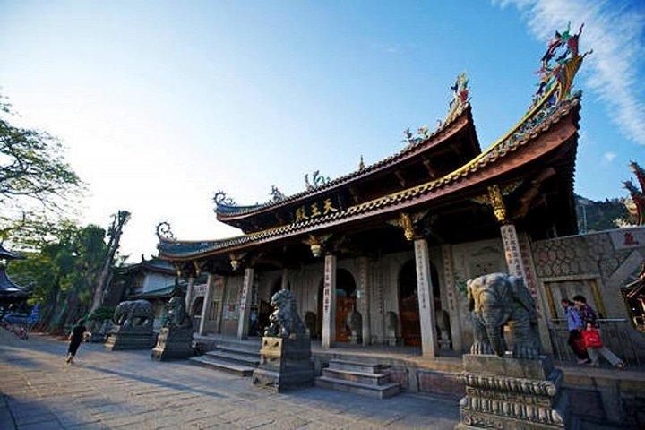Xiamen Private One Day Tailor Made Tour with Gulangyu and City Highlights