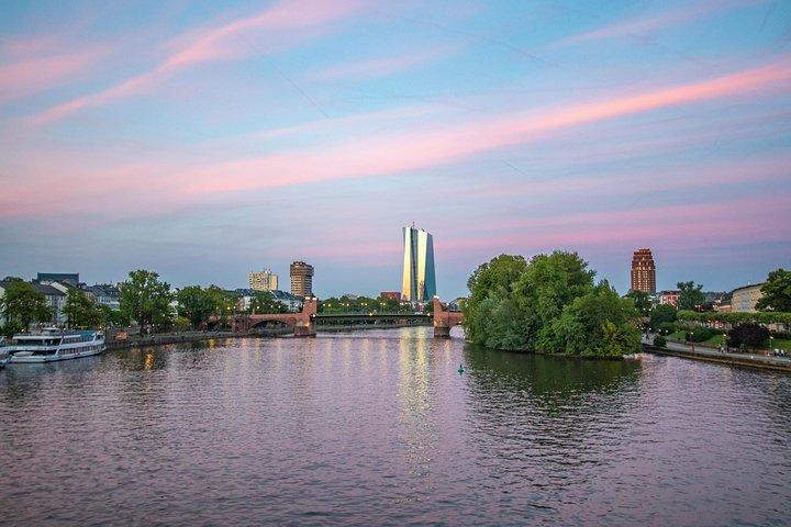 Explore the Instaworthy Spots of Frankfurt with a Local