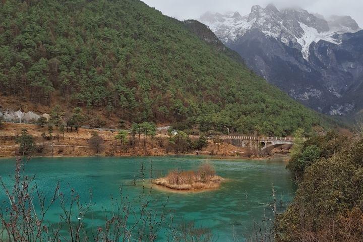 4-Days Lijiang Tour including Snow Mountain and Overnight in Tiger Leaping Gorge