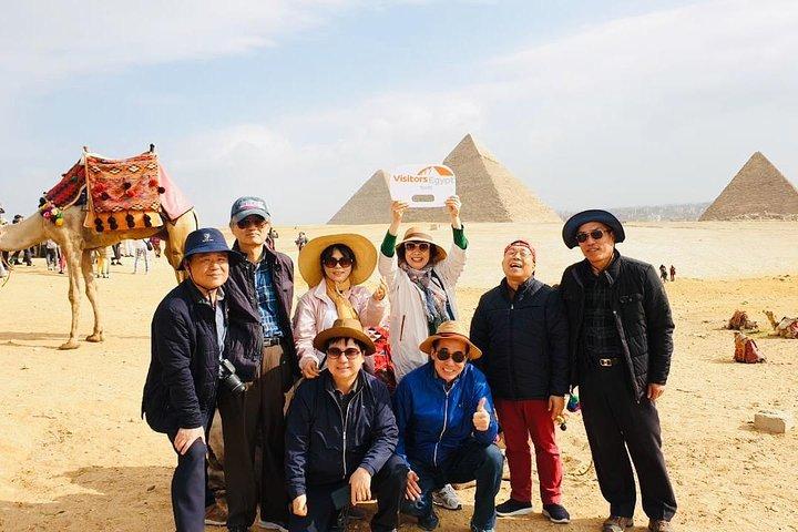Visit The Giza Pyramids & Sphinx