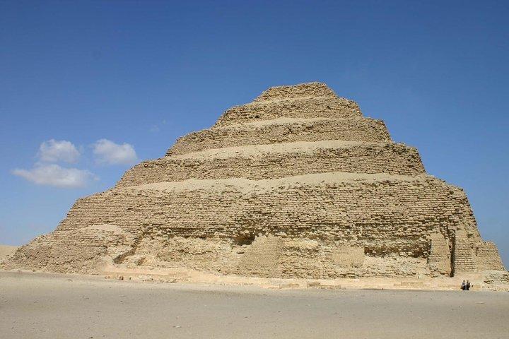 9 days Nile cruise,Balloon ride,abu simbel,pyrmids,Saqqara and tours in cairo