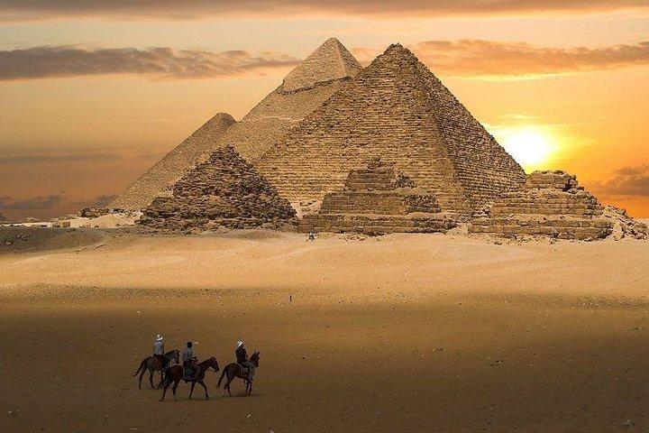 9 days Nile cruise,Balloon ride,abu simbel,pyrmids,Saqqara and tours in cairo