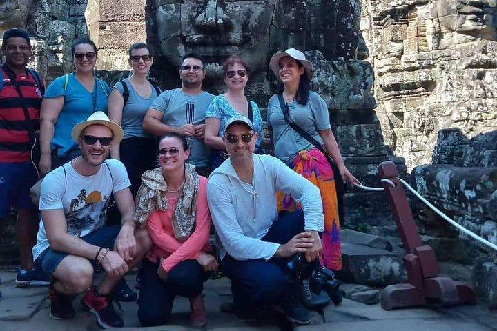 Private guided Full -day Angkor tour with sun set