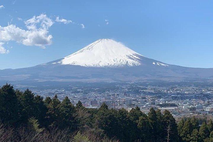 Private departure transfer from Kobe City & Arima Onsen to Kansai Airport