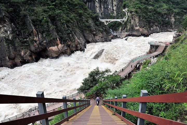 1 Day Tiger Teaping Gorge Private Tour from Lijiang or Shangri-La