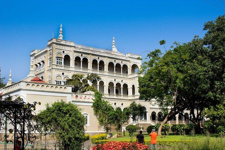 Pune: 7-hours full day heritage & cultural day tour with a local
