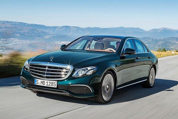 Private Transfer: Genoa to Genoa Cruise Port by Business Car