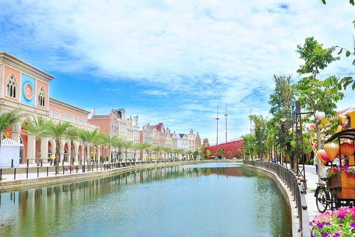 Vinwonder Amusement Park Full-Day Tour with River Safari from Da Nang