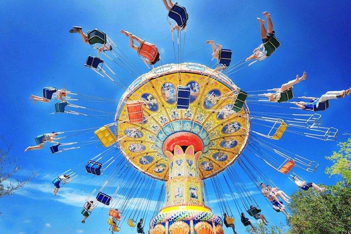 Vinwonder Amusement Park Full-Day Tour with River Safari from Da Nang