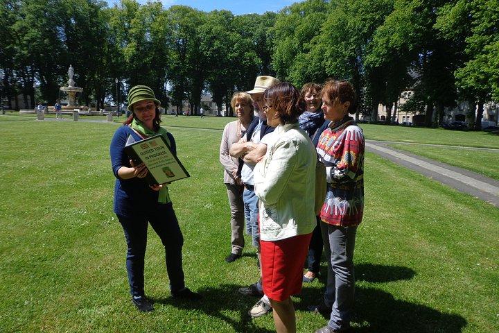 Historic Bayeux Daily Group City Tour In English 2 hrs (Apr-Sept)