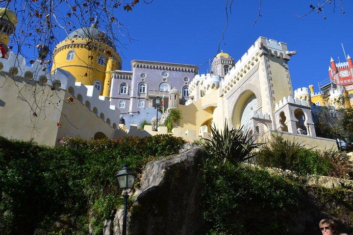 Full day tour Sintra, cabo da Roca and cascais