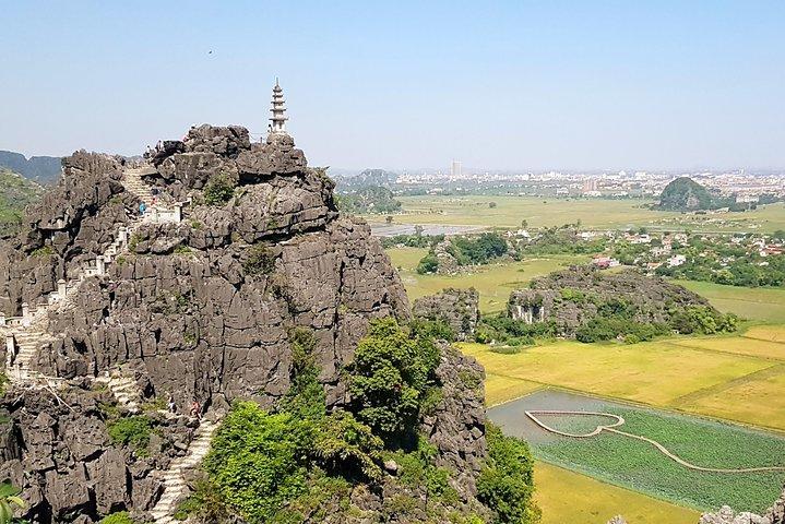 Luxury Ninh Binh Day Trip to Hoa Lu - Tam Coc & Mua Cave