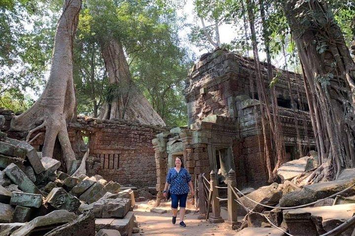 Angkor Wat one Day Private Tour for All Highlight Angkor Temples