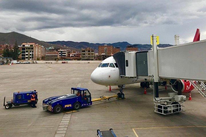 Transfer Cusco Airport to Hotel in Cusco Round Trip
