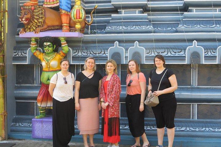 Kandy Tuk Tuk City Tour – Temple of the Tooth, Lake & Viewpoints