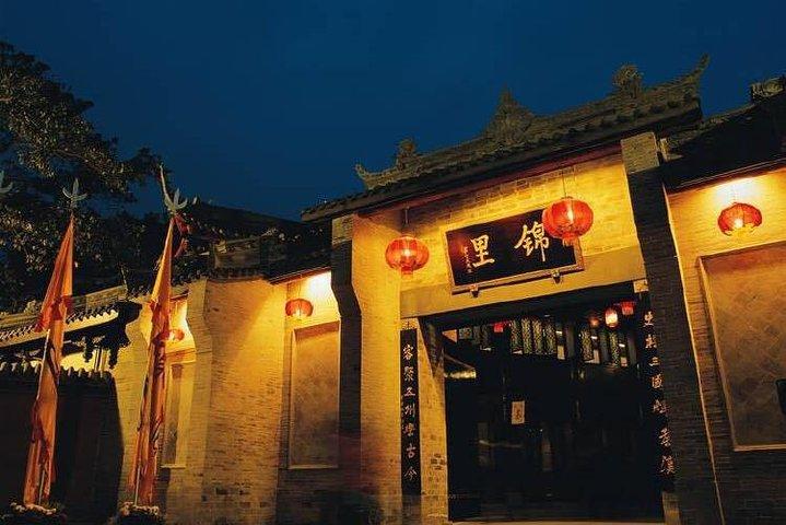Leshan Giant Buddha and Jinli Ancient Street Day Tour