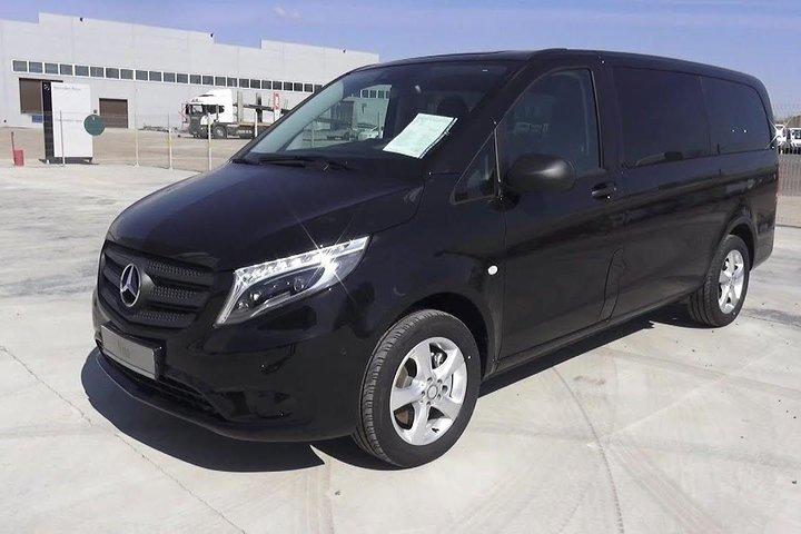 Private Transfers: Tangier Airport to Tetouan