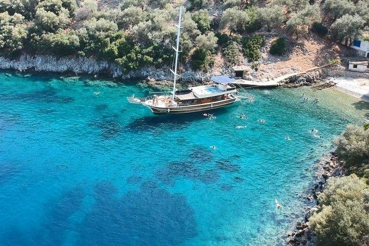 Lighthouse Boat FETHIYE Daily 12 ISLAND Boat Trips