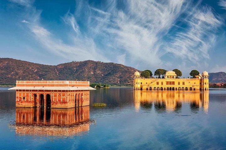 Full-Day Private Tour Heritage of Jaipur with Amber Fort