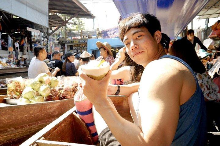Train Market and Floating Market half day tour