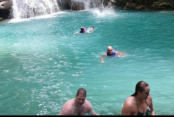 Blue Hole and Dunn's River Falls Private Tour from Montego Bay