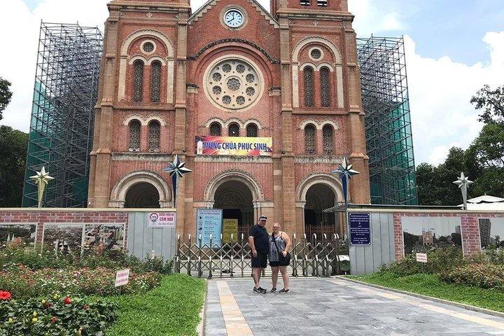 Saigon City Highlights: Half-Day Private Tour by Car