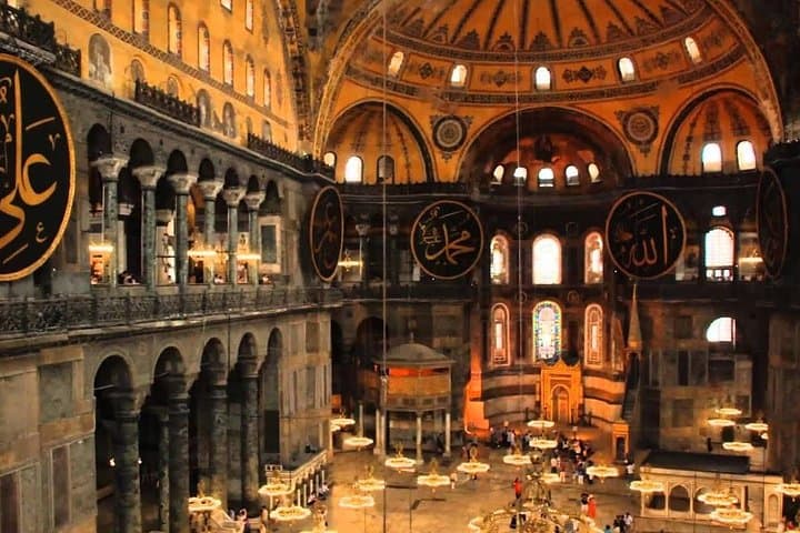 Private 7/8 hours Istanbul Guided Highlights Tour with Bazaars